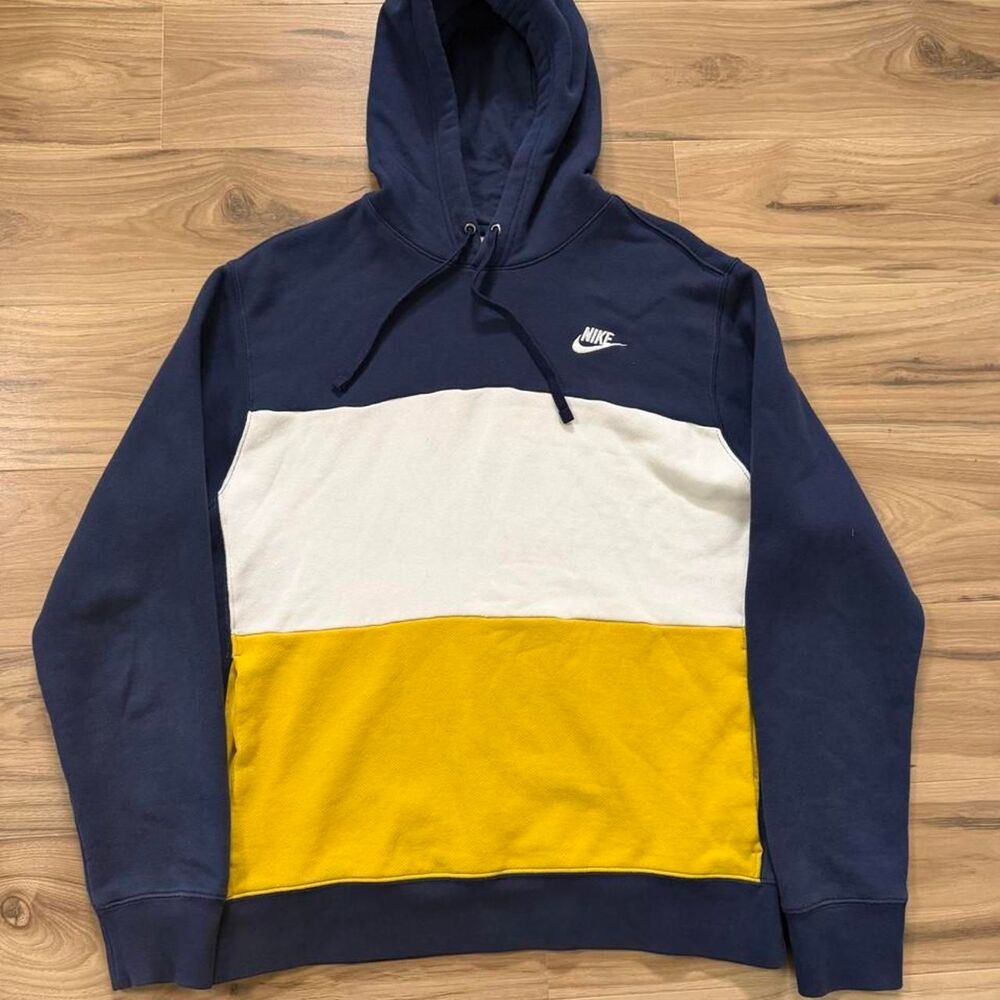 Nike color block hoodie embroidered swoosh baggy fit Size medium